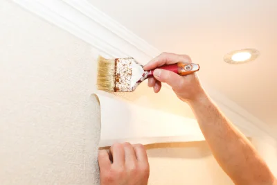 Pose de papier peint à Fons — revêtements muraux et toiles de verre